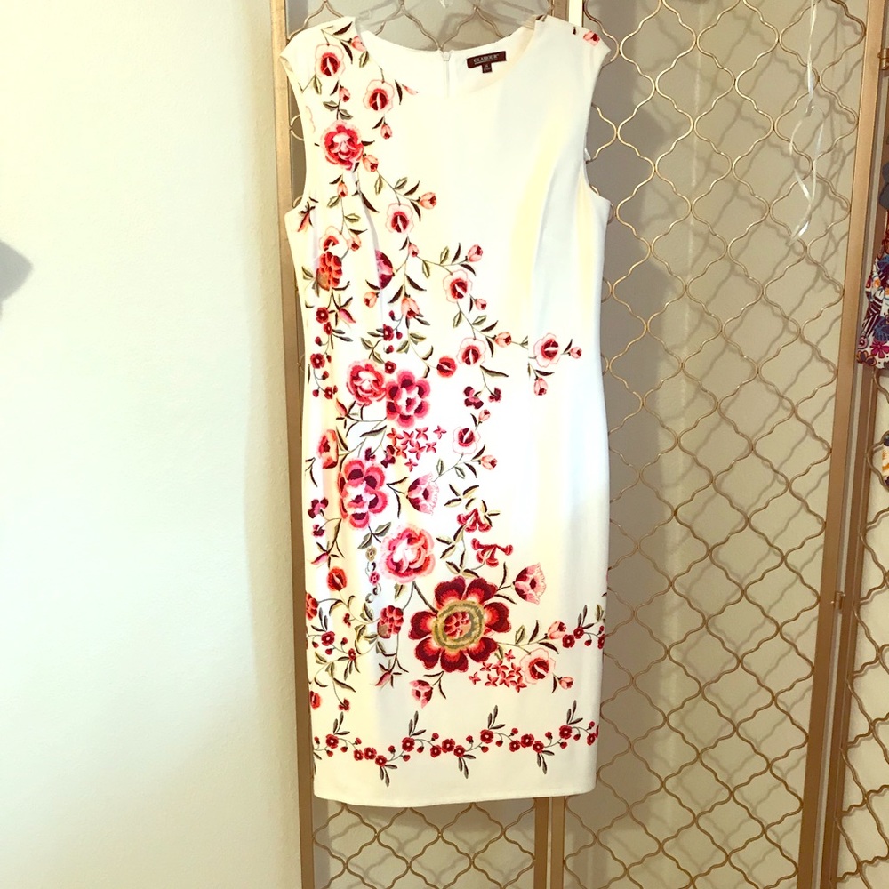 Sleeveless floral dress